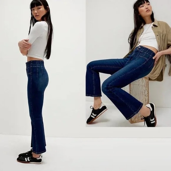 Free People We The Free Jayde Crop Flare Dark Blue Jeans NWT - Picture 2 of 8